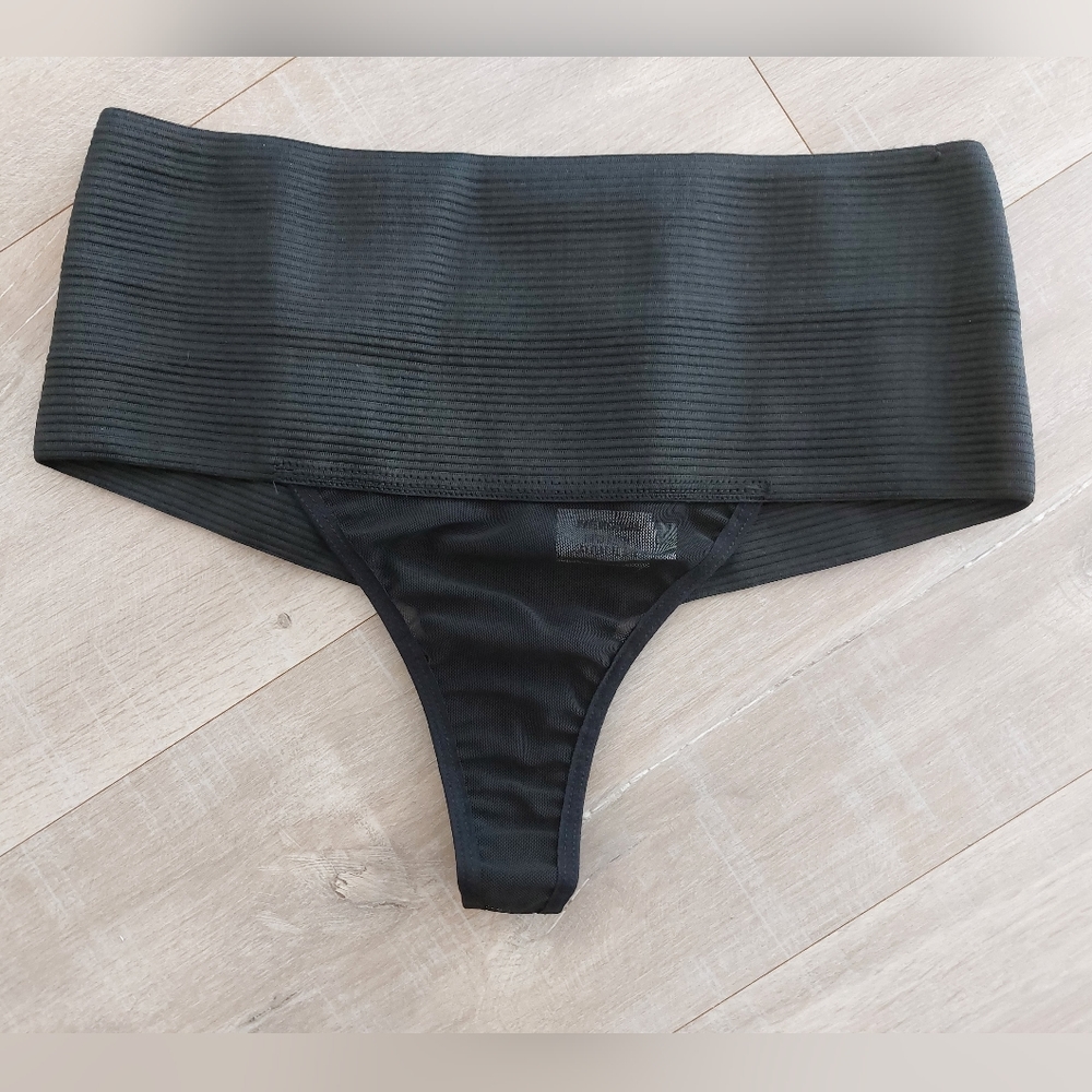 Dear Frankie Control Top Thong - Black L **Never worn**